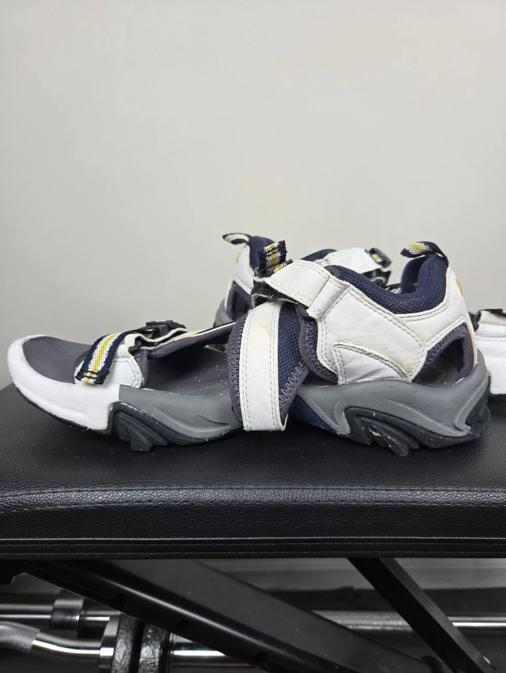 Vintage Y2K Teva Wraptor Sport Sandals Men\'s Size 9 White Blue Yellow Hiking Vintage Y2K Teva Wraptor Sport Sandals Men main image 3